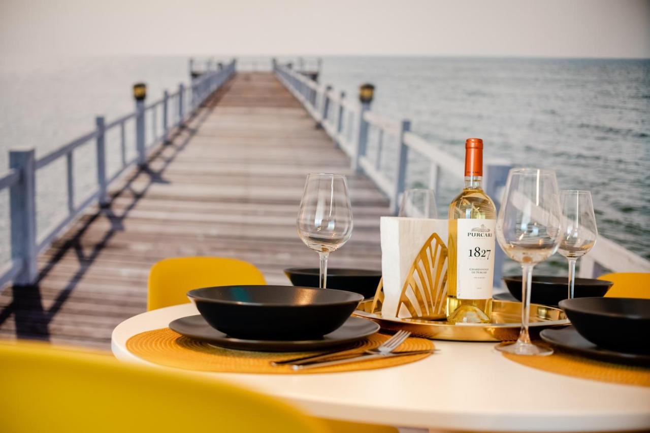 Summer Waves Mamaia Nord Нэводари Экстерьер фото